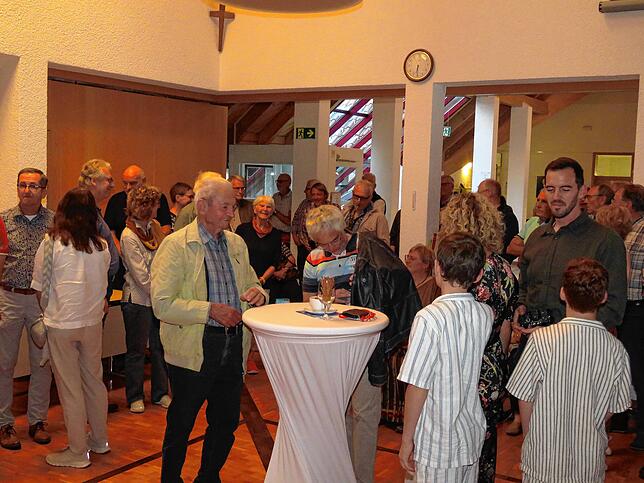 Bild 9: Foto-Ausstellung durch Hans-Jürgen Götz im Brigachtaler Rathaus