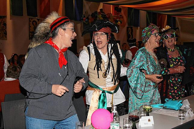 Bild 8: Närrischer Zauber beim Zunftball in Immendingen