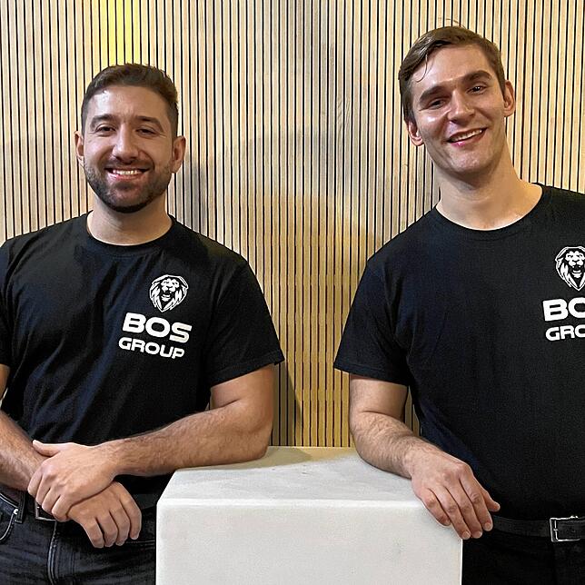Am liebsten haben Robin Barz (rechts) und sein Geschäftspartner Georgi Oprev (links) ein Lächeln auf den Lippen. Auf jeden Fall wollen ...