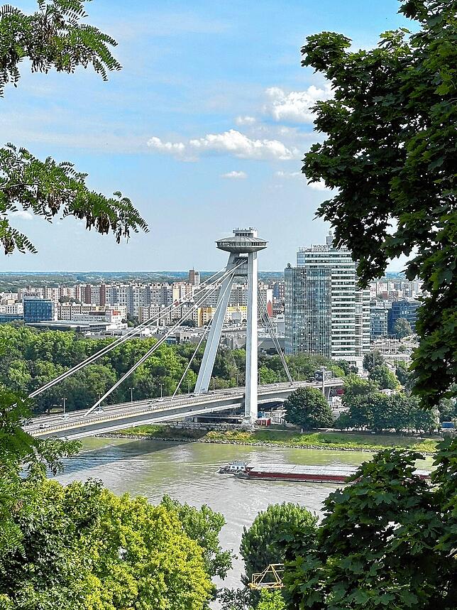 Eindrucksvoll, die Ufo-Brücke in Bratislava.