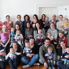 Echte Radolfzeller Babys: Auch nach dem Ende der Geburtenstation am Krankenhaus werden in Radolfzell noch Kinder geboren. Die beiden ...