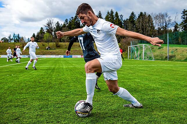 Bild 42: SV Waldhaus besiegt den SV Rheintal glatt mit 4:0 &ndash; und wir haben Bilder!