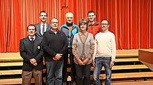 DRK-Ortsvorsitzender Harald Hafner (von links) und Bürgermeister Christian Wörpel mit den eifrigen Blutspendern Michael Kreyer, Wolfgang ...