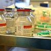 Die meisten Patienten bekommen Antibiotika, damit sie nicht zusätzlich eine bakterielle Infektion bekommen. Die sind &ndash; zusammen ...