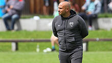 Antonio Fiore-Tapia, Trainer des FC Öhningen-Gaienhofen, konnte stolz auf seine Mannschaft sein. Sie besiegte den FC Steißlingen mit 13:1.