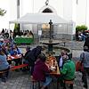 Der erste Abendmarkt war bereits ein Erfolg: Im Leibertinger Ortsteil Thalheim, auf dem Dorfplatz zwischen der Kirche und dem ...