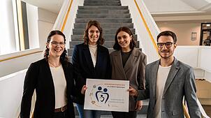 Das Team der Kommunalen Gesundheitskonferenz mit Iris Weishaupt, Lea Maier, Clara Volk und Jannik Stroh (von links) organisiert die ...