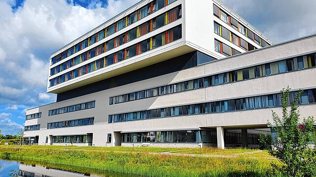 Nach einem Brand in einem Patientenzimmer des Schwarzwald-Baar-Klinikums ist es jetzt zu einem Todesfall gekommen. Die Ursache des ...