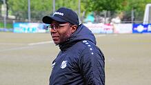 Coach Jackson Agbonkhese und Aasen stehen auf dem zweiten Platz.