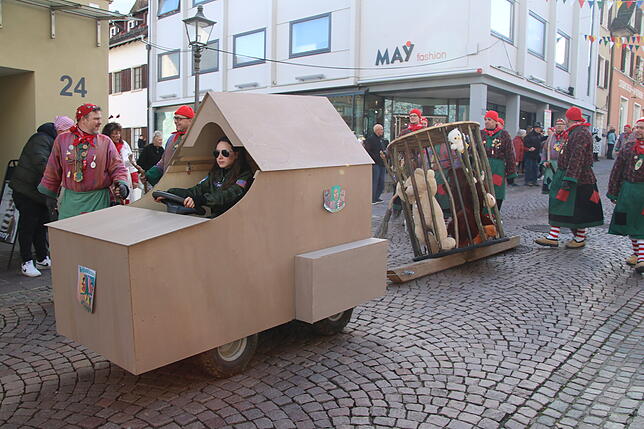 Bild 37: Schmotziger Dunschtig 2025: Das sind schönsten Bilder vom Kinderumzug in Tiengen