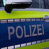 (Symbolbild) Am Montagabend wird die Konstanzer Polizei zu einem Unfall gerufen, bei dem sich der Verursacher aus dem Staub machen will. ...