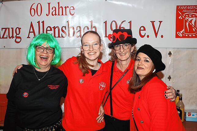 Bild 7: Große närrische Sause beim Seenarrentreffen 2024 in Allensbach