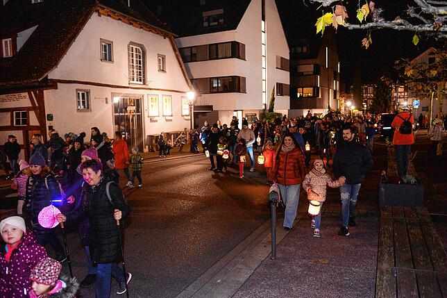 Bild 11: Laternenumzug am Martinstag durch Immenstaad