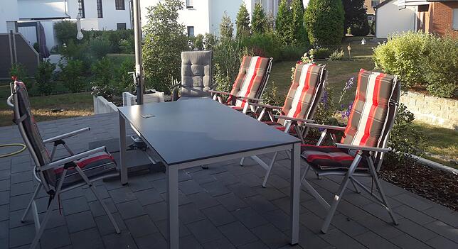 Auf der sonnigen Terrasse von Silvia Beller stelle ich mich meiner persönlichen Angst und rede mit der Expertin über ihr Ehrenamt.