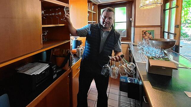 Es gibt viel zu tun: Derzeit ist Stefan Wittrock damit beschäftigt, das Restaurant nach seinen Vorstellungen und Plänen einzurichten.