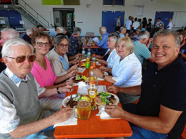 Bild 8: Bilder vom Floriansfest der Freiwilligen Feuerwehr Oberteuringen