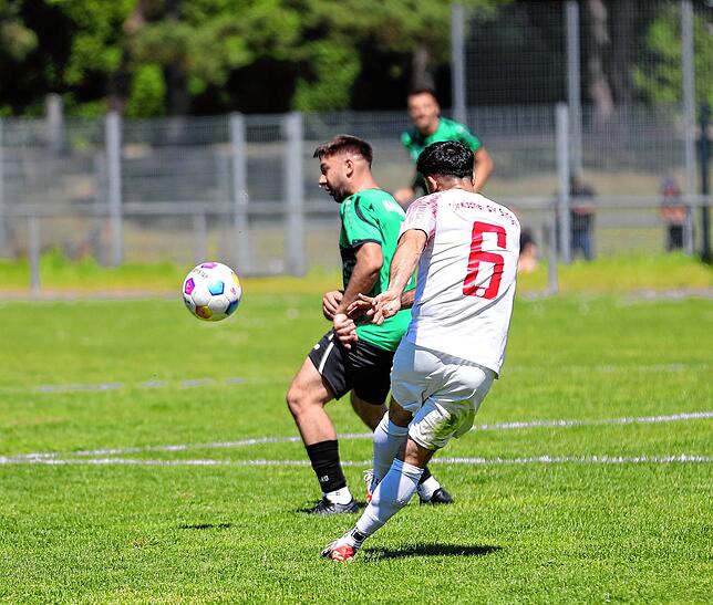 Bild 20: Vor Meisterfeier: Türk. SV Singen und VfR Stockach trennen sich 1:1. Wir haben die besten Bilder.