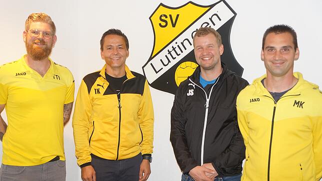 Der SV-Vorstand (von links): Beisitzer Timo Tamburello, Vorsitzender Thomas Krohs, Schriftführer Julian Schönbett und Kassierer Matthias ...
