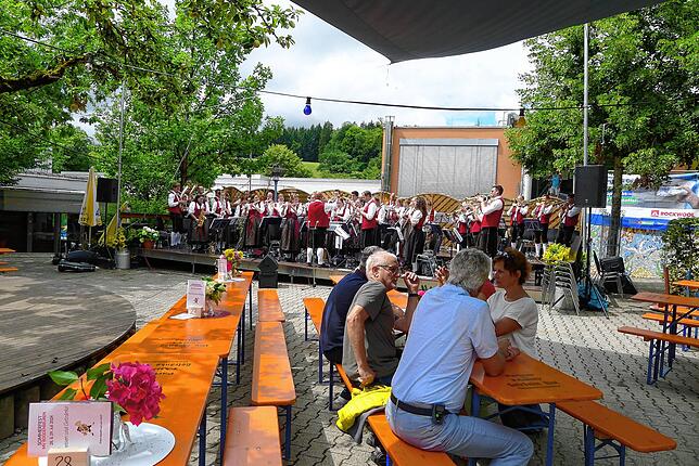 Bild 12: Bilder vom Sommerfest des Musikvereins Roggenbeuren