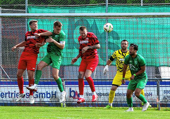 Bild 10: Vier Tore nach der Pause – TSV Aach-Linz besiegt FV Walbertsweiler. Wir waren mit der Kamera dabei!