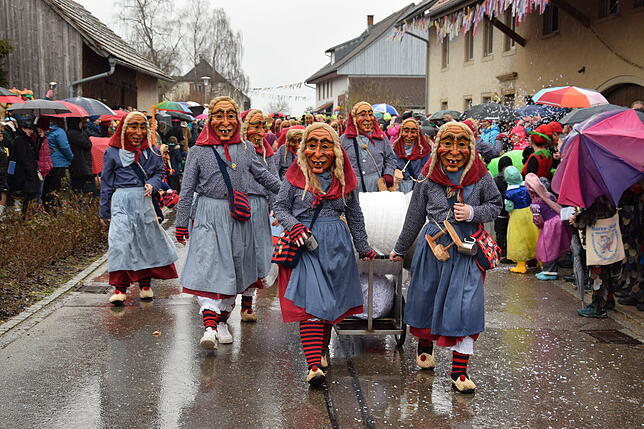 Bild 2: Nöggenschwiel 2025: Fasnacht und bunte Kostüme – Eindrücke vom Schlüchttalnarrentreffen