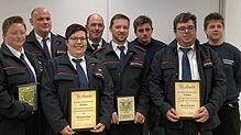 Besonders engagiert: Hinten (von links) Kommandant Johannes Sutter mit den besten Probenbesuchern Andreas Gampp, Marco Morath und Finn ...