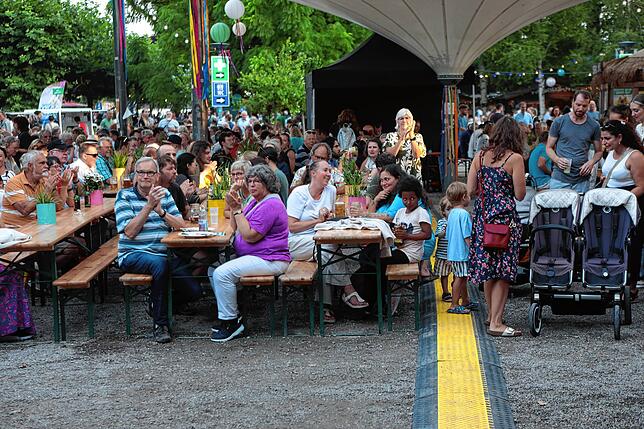 Bild 29: Partystimmung im Stadtgarten: So stimmt sich Konstanz aufs Seenachtfest ein