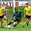 In Zukunft nicht mehr im Trikot des VfR Stockach zu sehen: Rene Greuter (Mitte)