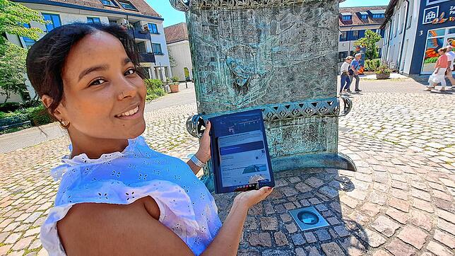In Bad Säckingen kann man seit Jahresbeginn eine neue Form der Stadtführung erleben, die für Gäste und Einheimische gleichermaßen ...