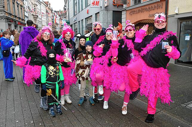 Bild 32: Straßenfasnacht 2025 in Konstanz: Narren erobern die Marktstätte – Die Highlights in Bildern!
