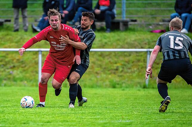 Bild 31: FC Schlüchttal gewinnt Top-Spiel bei der SG Höchenschwand/Häusern mit 3:0 &ndash; und wir haben Bilder!