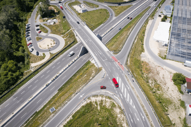 Bild 3: Unübersichtlich bleibt es an der Kindlebild-Brücke, aber immerhin ist der Verkehrsknotenpunkt vor Konstanz sicherer