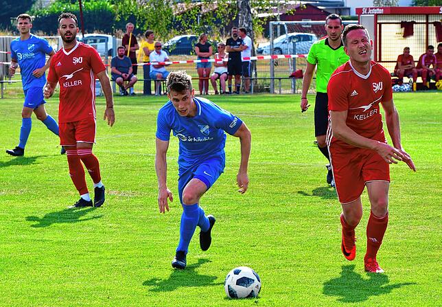 Bild 11: SV Jestetten qualifiziert sich durch ein 5:0 gegen den TuS Efringen-Kirchen für die Hauptrunde im SBFV-Rothauspokal &ndash; und wir haben Bilder!