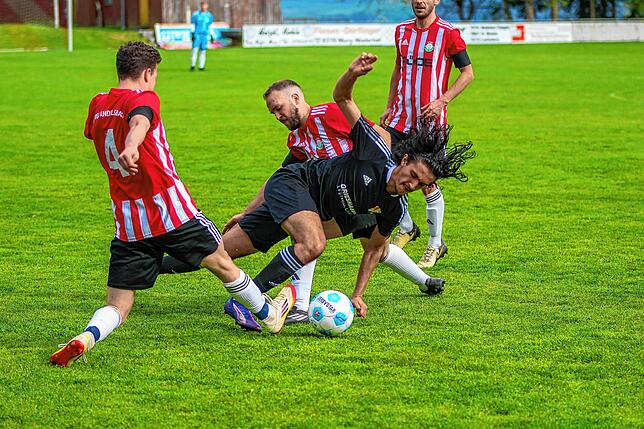 Bild 33: Spvgg. Andelsbach spielt 1:1 gegen SV 08 Laufenburg II – und wir haben Bilder!