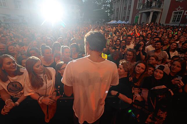 Bild 8: Bilder vom Max-Giesinger-Konzert in Meersburg (1)
