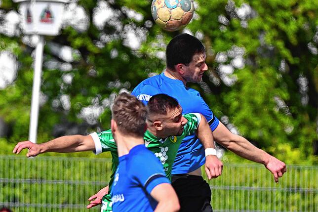 Bild 11: SG Mettingen/Krenkingen holt sich ein 2:2 beim SV Herten – und wir haben Bilder!