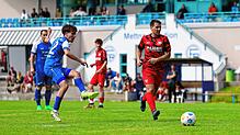 Schuss, Tor! Paulo Da Silva Harrabi trifft in dieser Szene für den FC Radolfzell in der Partie gegen den FV Walbertsweiler-Rengetsweiler.