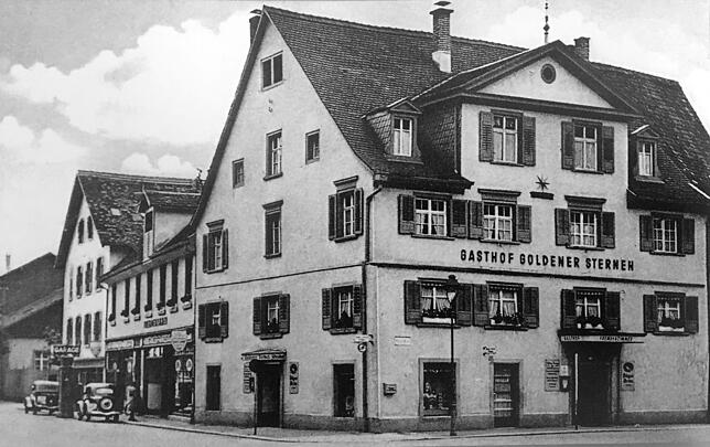 Abbildung des Gasthofs Goldener Sternen aus Daniel Groß' Bildband "Erinnerungen an Konstanz wie es einmal war", 2001 erschienen im ...