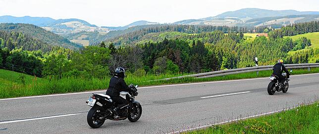 Der Schwarzwald (hier bei St. Peter) gilt als Magnet für Motorradfahrer. Auch dort sind zahlreiche Gemeinden dem Bündnis gegen Lärm ...