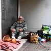 Der Überlinger Obdachlose Daniel Magri an seinem Schlafplatz vor den öffentlichen Toiletten am Unteren Stadtgarten.