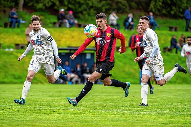 Bild 1: FSV Rheinfelden gewinnt beim FC Erzingen mit 6:1 &ndash; und wir haben Bilder!