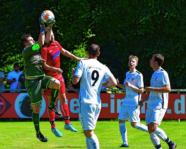 Bild 33: SC Lauchringen steigt nach 0:3 gegen Spvgg. Wutöschingen in die Kreisliga B ab &ndash; wir haben Bilder!