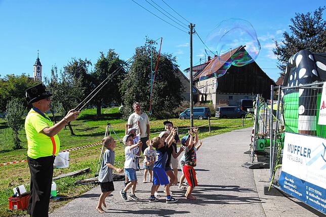 Bild 30: Voller Erfolg: Das 10. Schafstallfest der Hobixer Narrenzunft und der Familie Möll in Mainwangen