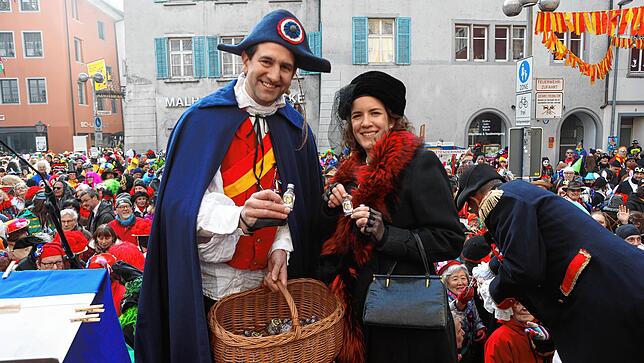 Bild 9: Schmotziger Dunschtig: Auf dem Obermarkt fällt das Jakobiner-Tribunal sein Urteil