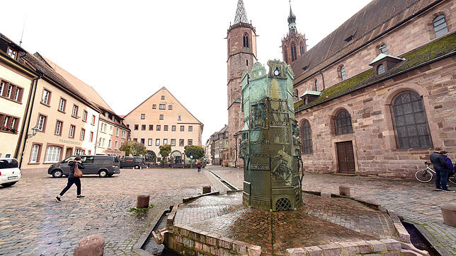 Der Villinger Münsterplatz solle künftig mehr belebt werden mit Handel und Gastronomie. Das ist eine Empfehlung aus dem neuen ...