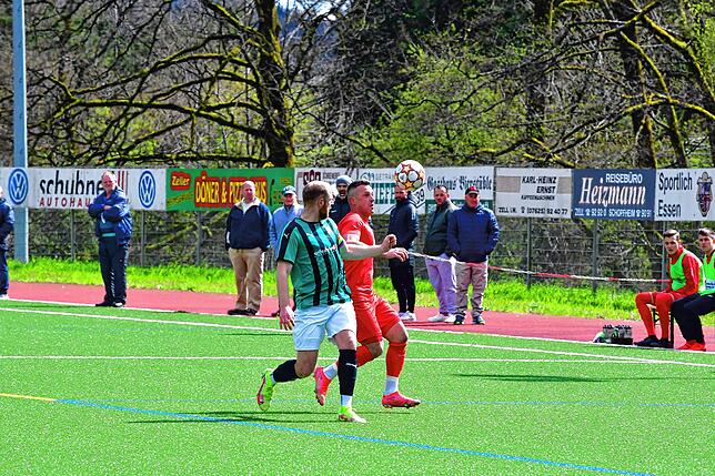 Bild 7: FC Zell besiegt den FC Tiengen 08 deutlich &ndash; und wir haben Bilder!