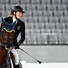 06.08.2021, Japan, Tokio: Moderner Fünfkampf: Olympia, Einzel, Frauen, Springreiten im Tokyo Stadium. Annika Schleu aus Deutschland nach ...