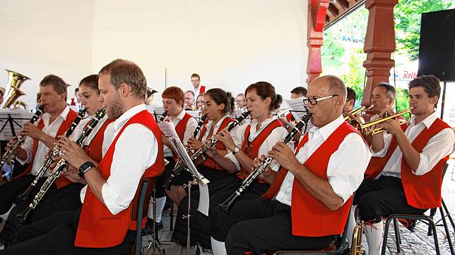 Blasmusik ist Trumpf bei der Sommerparty der Trachtenkapelle Todtmoos.