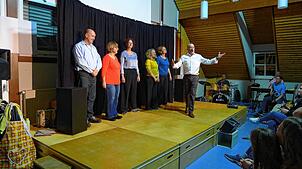 Das Improtheater Utobia begeistert die Zuschauer (von links): Markus Breitinger, Maria Terresin, Renate Schulz, Britta Lutz, Sigie ...