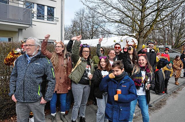 Bild 20: Die spektakulärsten Bilder vom Umzug und Narrenbaumsetzen in Bitzenhofen